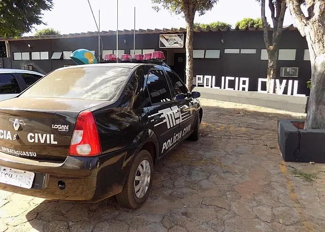 Homem invoca o ‘capeta’ se joga no muro e tenta agredir Bombeiros