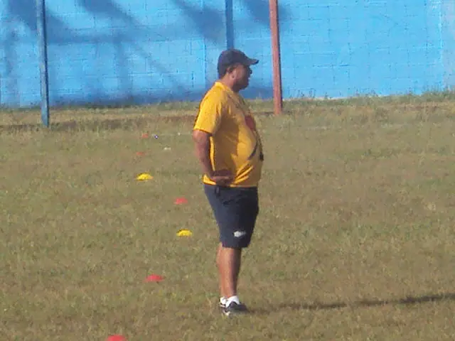 Técnico ajusta Azulão em busca da primeira vitória