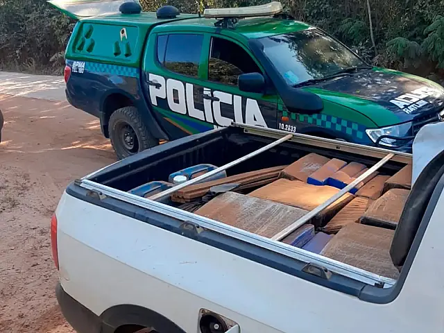 Dois são presos com 400kg de maconha durante abordagem da PMA na MS-142