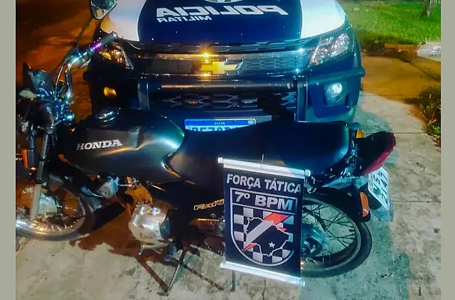 PM recupera moto furtada e homem é detido por receptação