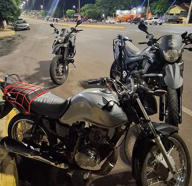PM flagra condutor inabilitado e com moto sem retrovisores na Pantaneta