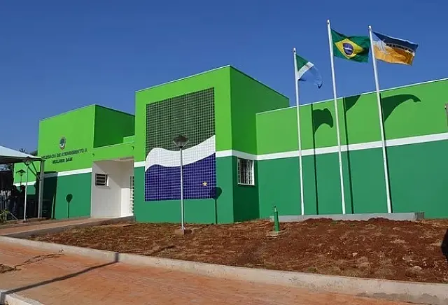 Tia leva meninas para exames e descobre que crianças foram estupradas
