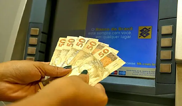 Tá na conta: servidor do Estado já pode sacar salário