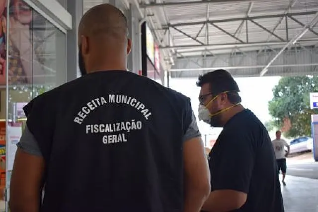 Empresa não libera funcionária com sintomas de coronavírus e Vigilância aciona a PM