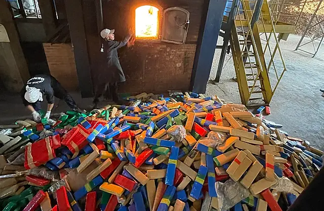 Drogas apreendidas em operações são incineradas na capital