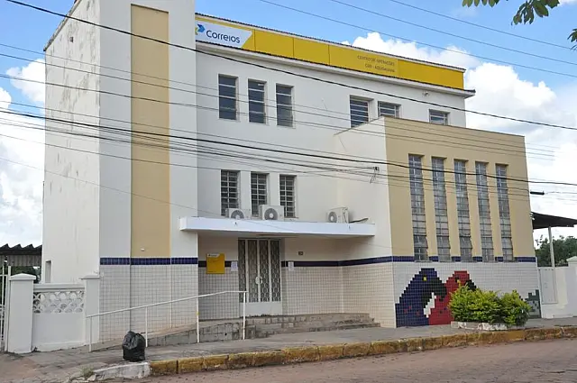 Correios preveem 15 mil demissões voluntárias e fechar mil agências