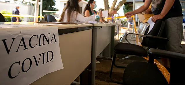 Brasileiros com vacinação completa chegam a 70 mi