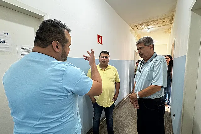 Prefeito de Corumbá visita unidade de saúde para conhecer demandas