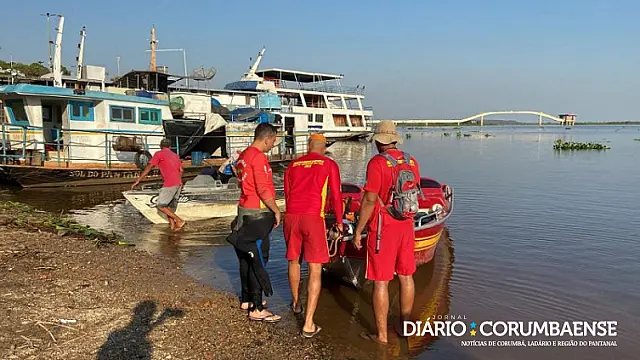 Bombeiros fazem buscas por jovem desaparecido no rio Paraguai