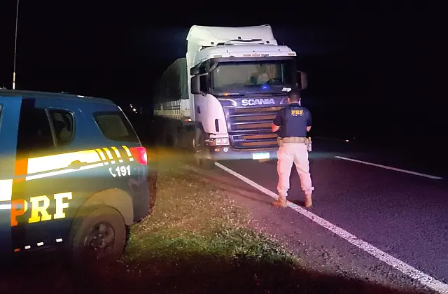 PRF apreende 450 mil maços de cigarro na BR-163