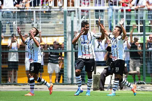Goleiro do Botafogo-SP falha, e Timão conquista seu nono título da Copinha