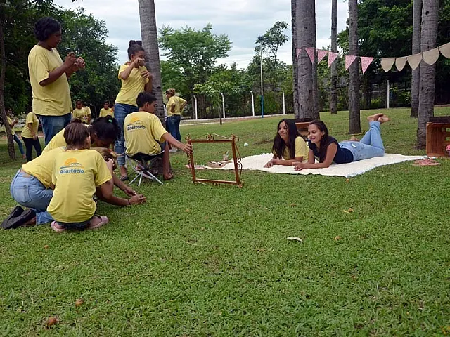Estudantes de Anastácio têm tarde de conhecimento no Parque da Lagoa Comprida