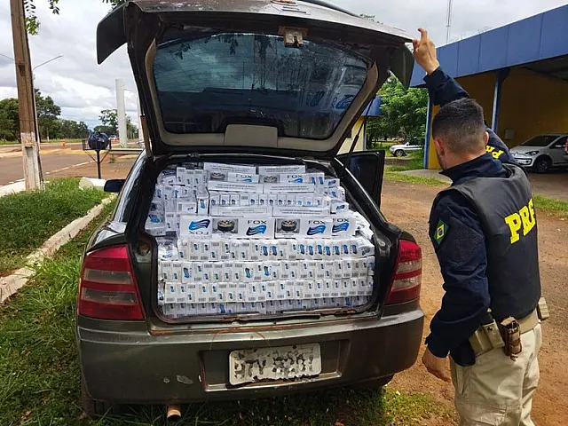 PRF apreende 20 mil maços de cigarros contrabandeados na MS-164