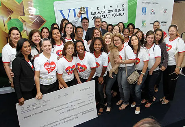 Governador entrega prêmio que incentiva servidores públicos na aplicação de práticas inovadoras