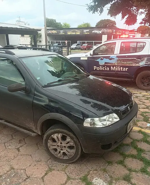 PM recupera veículo com restrição criminal em Corumbá