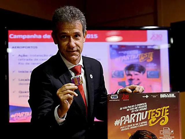 Pesquisa diz que 45% admitem fazer sexo sem camisinha, diz ministério