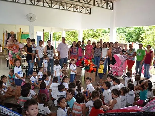 Prefeitura de Aquidauana distribui ovos de páscoa para Educação Infantil e Pestalozzi