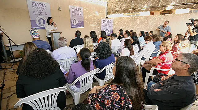 Luta contra violência à mulher cresce e chega a igrejas e faculdades