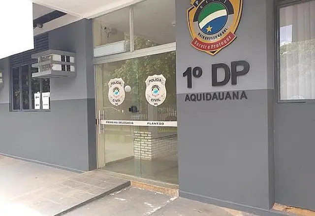 Presas apresentam sintomas de covid e sindicato pede interdição de delegacia