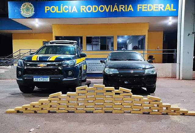 PRF prende trio com 72 kg de pasta base na BR-262 em Miranda