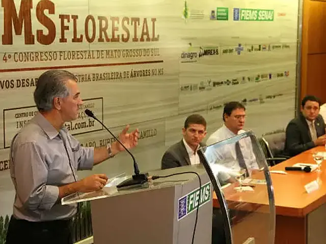 Em lançamento de congresso, Reinaldo destaca investimentos para o Estado