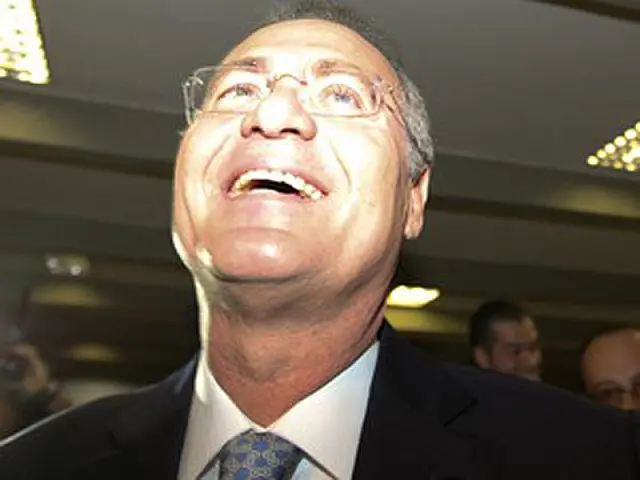 Renan Calheiros volta a presidir Senado após 5 anos