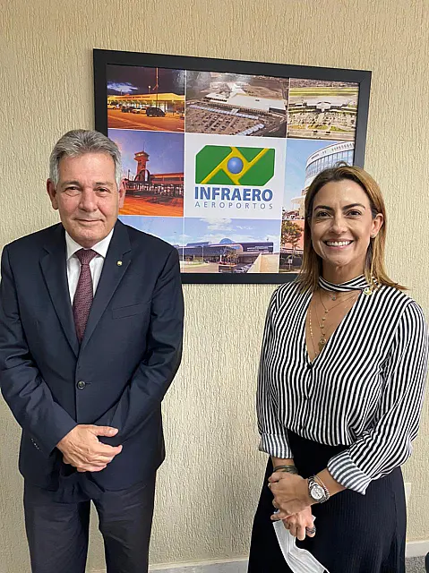 Senadora reúne-se com presidente da Infraero para tratar sobre aeroportos de Dourados e Bonito