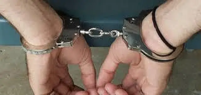 Homem é flagrado bêbado após acidente e oferece R$ 50 aos policiais para não ser preso