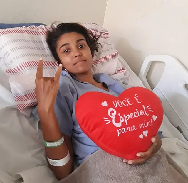 Mochileira terá alta e precisa de ajuda para retornar ao RS