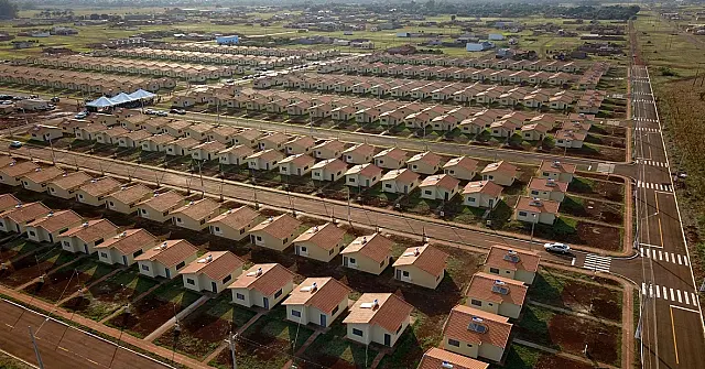 Morar Legal regulariza mais de dois mil imóveis da Agehab
