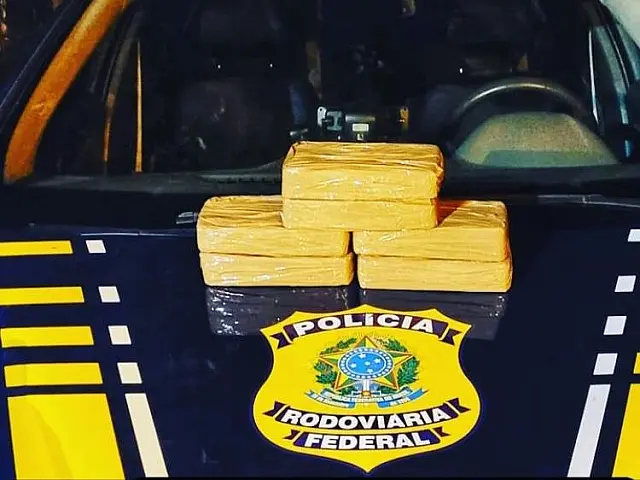 Traficante é preso com pasta base de cocaína na BR-262