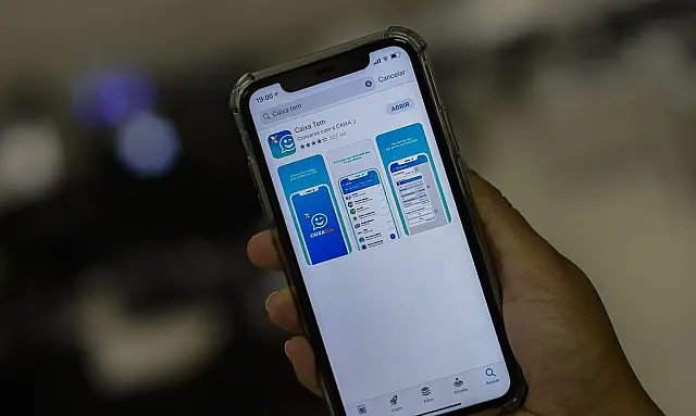 Nascidos em novembro podem atualizar dados no Caixa Tem