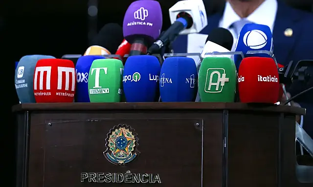 Violência contra jornalistas cai, mas tem patamar preocupante