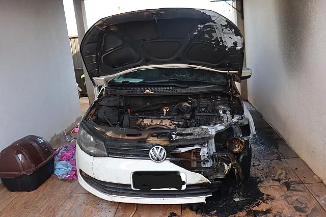 Homem é preso após tentar incendiar casa com ex e criança em MS