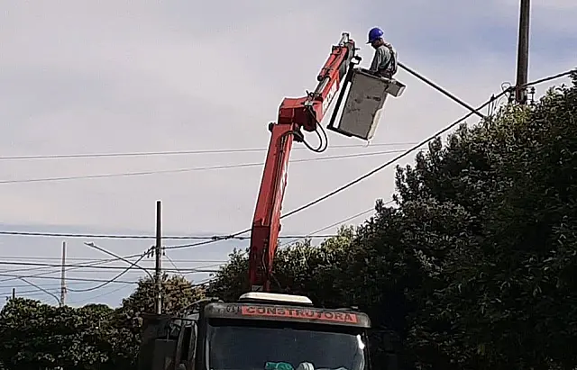 Bairro Santa Terezinha ganha luminárias de LED em Aquidauana