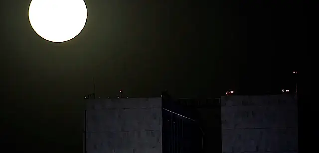 Primeira Superlua de 2024 pode ser vista nesta segunda-feira