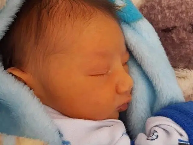 Família diz que maternidade não cuidou de bebê nem após a morte