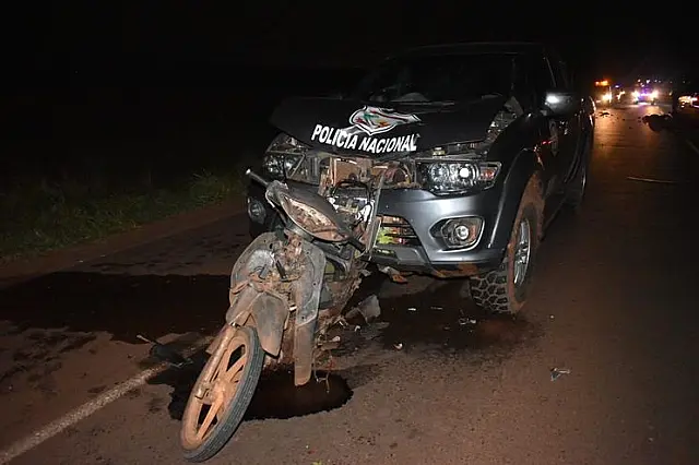Colisão entre moto e viatura da polícia mata casal na fronteira