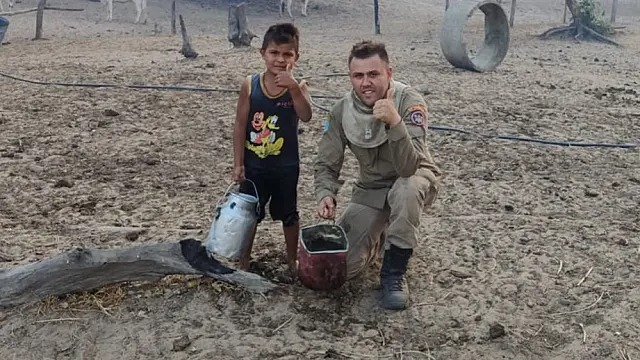 Bombeiros recebem ajuda especial para combater incêndio no Pantanal