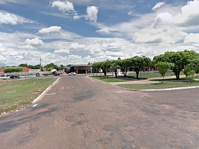 Adolescente é apreendido após flagrante de porte de espingarda e pé de maconha