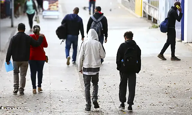Frente fria intensa avança pelo Sul e pode provocar neve e geada