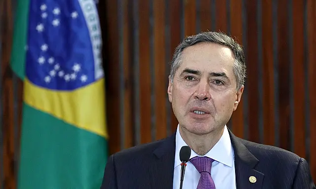 Barroso intervém e suspende lei do piso salarial para enfermagem