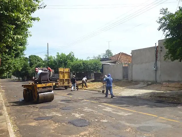 'Operação Tapa-Buracos' prossegue em Aquidauana