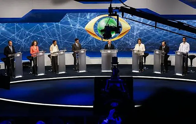 Marcado por confrontos diretos, primeiro debate na TV esquenta corrida presidencial