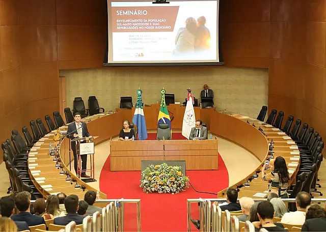 Em último seminário do ano, envelhecimento populacional e direitos do idoso são tema central