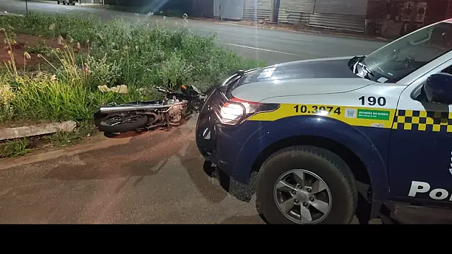 Polícia prende dois motociclistas sem CNH por direção perigosa