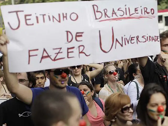 Em meio a impasse, greve nas federais completa 3 meses