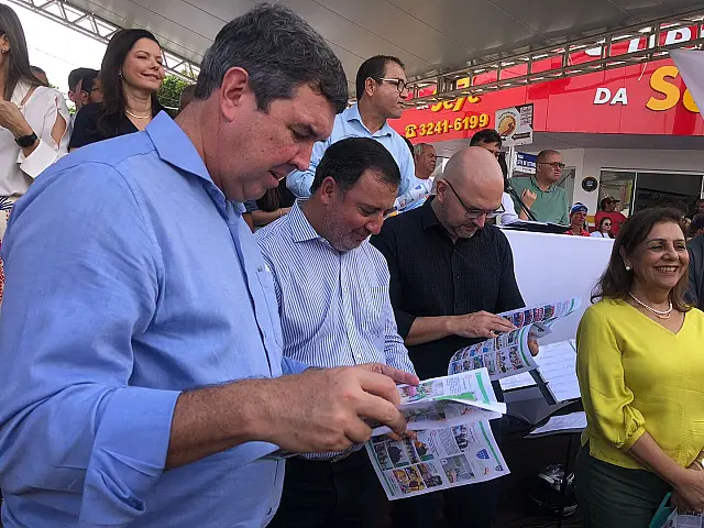 Eduardo Riedel chega em Aquidauana para participar das festividades de aniversário