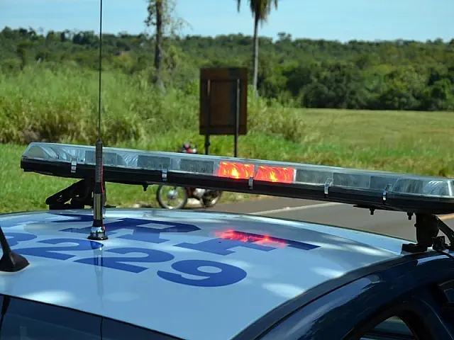 BR-262 é bloqueada por 150 manifestantes em Dois Irmãos de Buriti