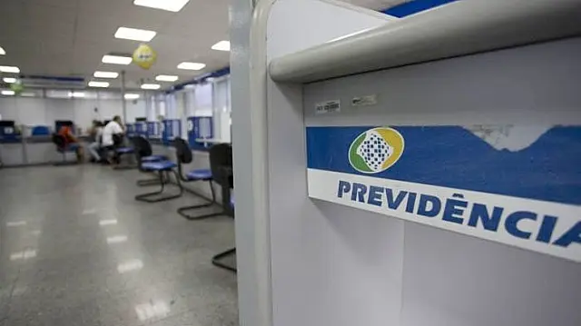 Agências do INSS abrem para atendimento extra neste sábado e domingo
